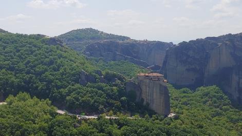 Gęsto zalesione góry